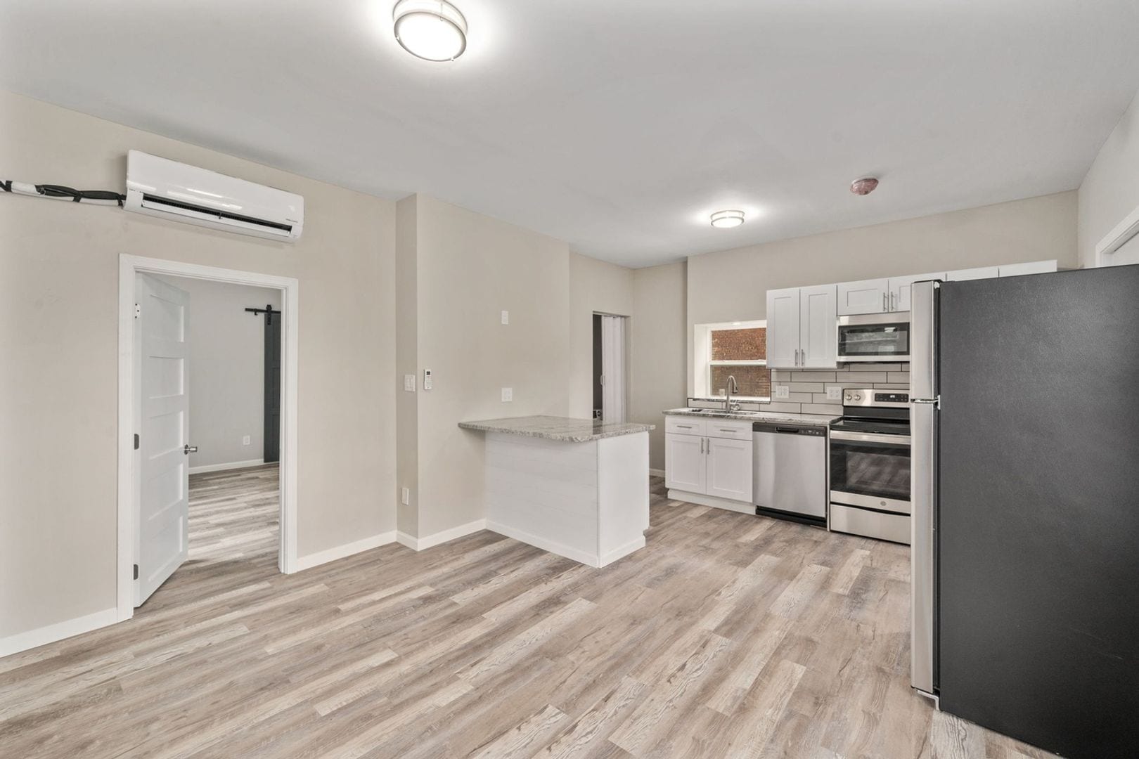 Building Photo - 741 Sullivant Ave