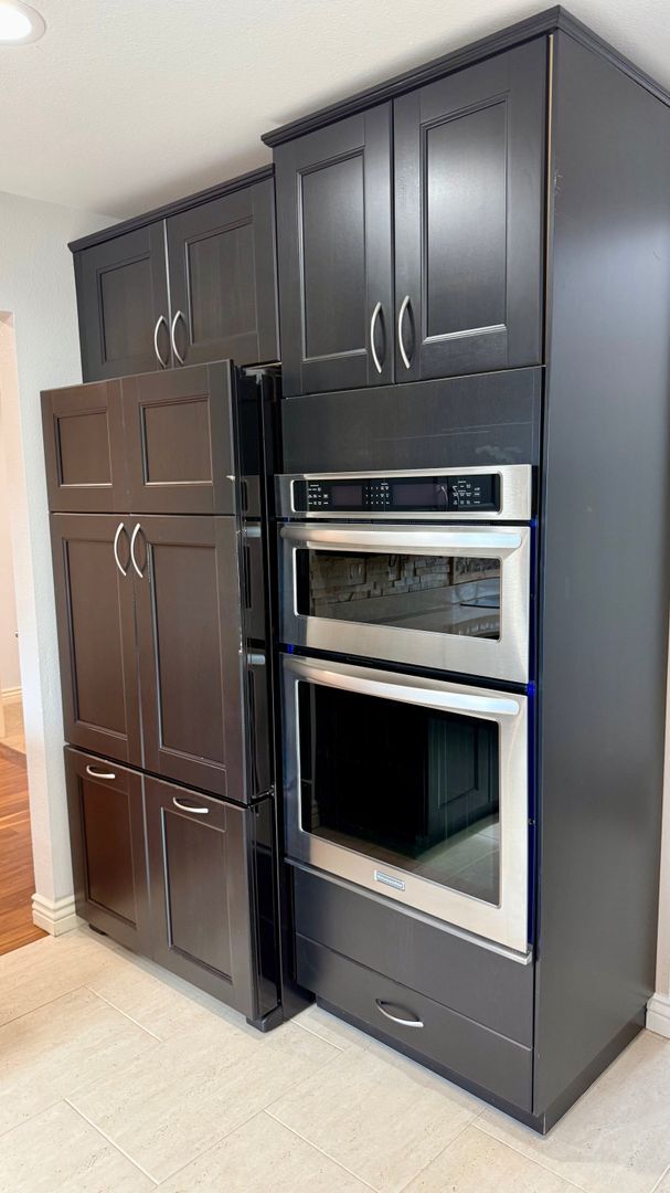 Building Photo - GOURMET KITCHEN-D20-6 BEDROOMS