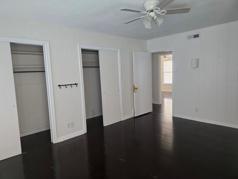 His and hers closets - 2863 Colorado Ave