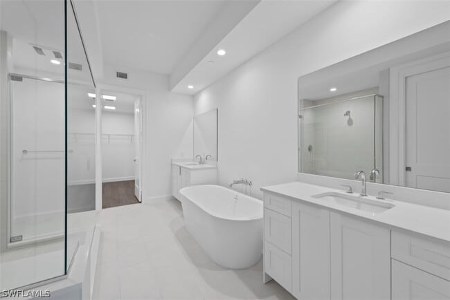 Building Photo - 1115 Central Ave