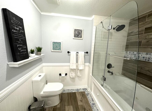 Building Photo - 4006 Santa Maria Dr
