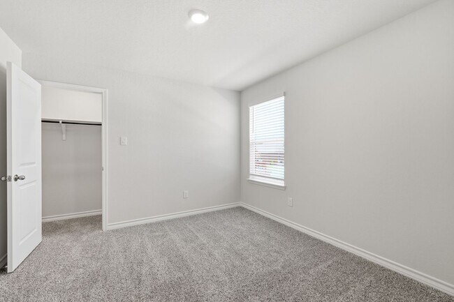 Building Photo - 3122 Davis Trce