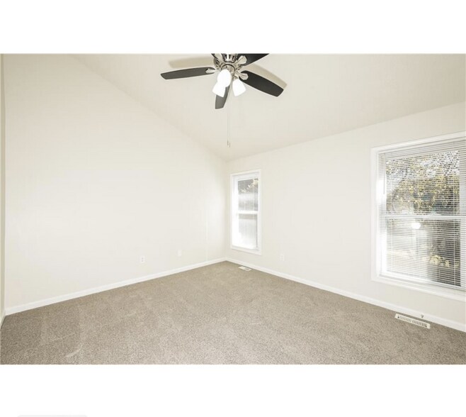 Building Photo - 1195 Kibbe Cir