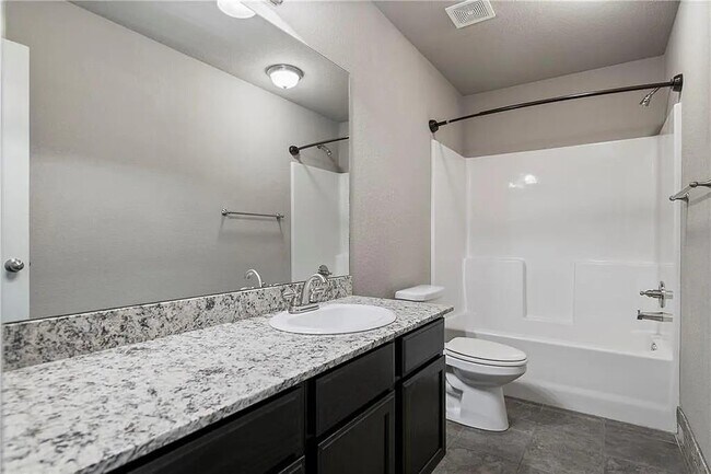 Building Photo - 3905 S W Capstone Ave