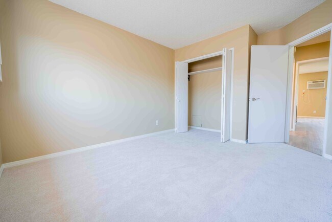 Guest bedroom - 11871 Idaho Ave