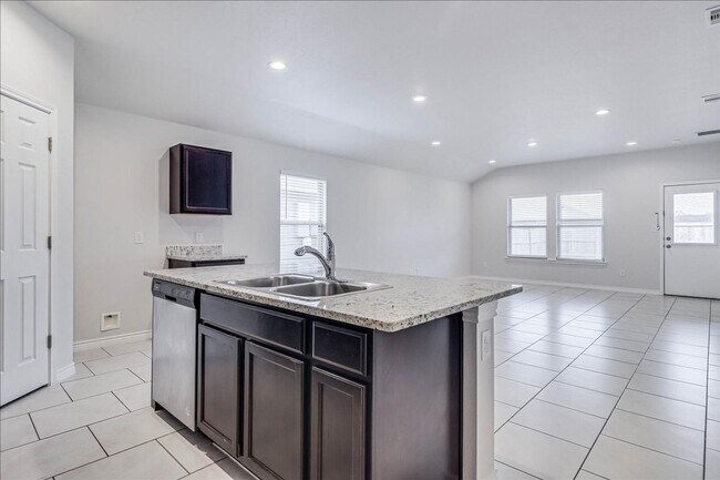 Building Photo - 3913 Jayden Dr