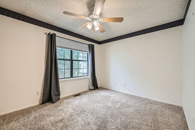 Building Photo - 961 Tampico Ct