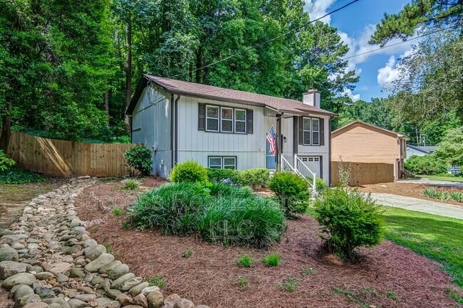 Building Photo - 4734 N Springs Rd NW