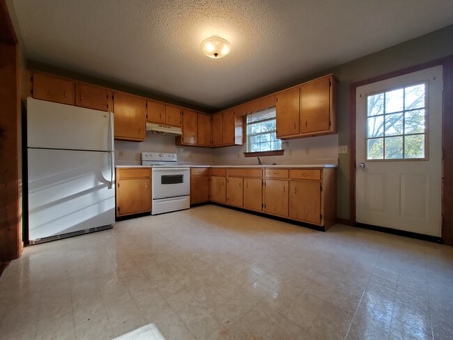 Kitchen - 127-B Brendalene Lane