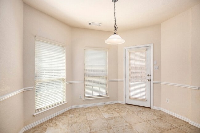 Building Photo - 9801 Yellow Cup Dr