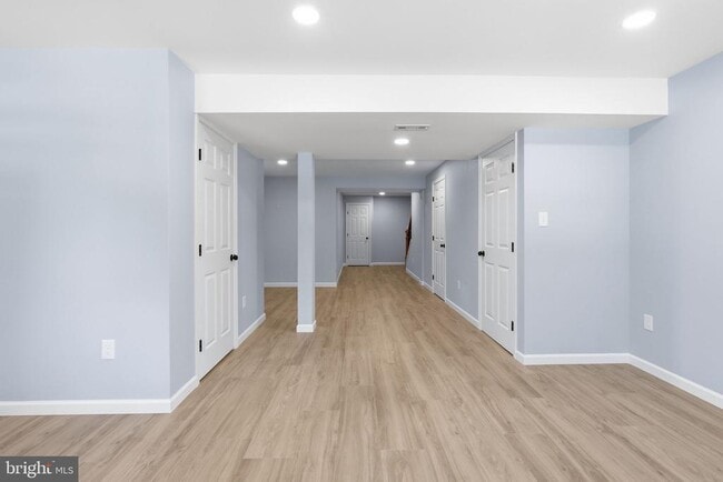 Building Photo - 1046 Balley Dr