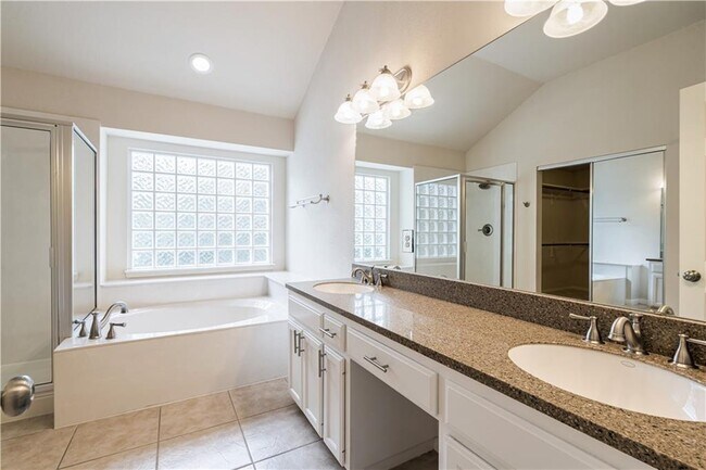 Building Photo - 10608 Sun Tree Cove