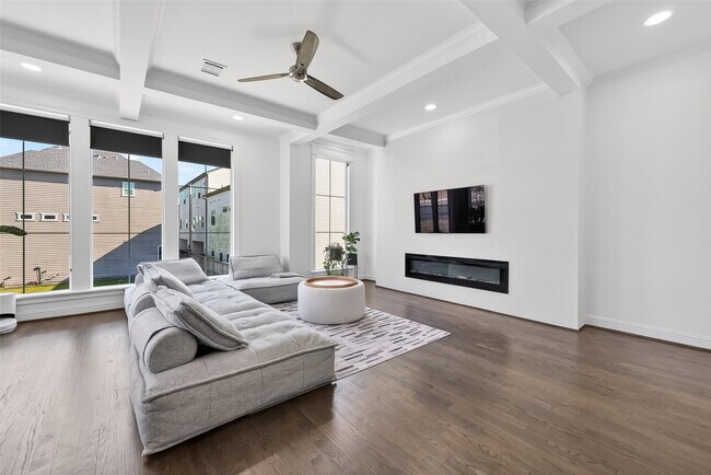 Building Photo - 1303 Upland Retreat Dr