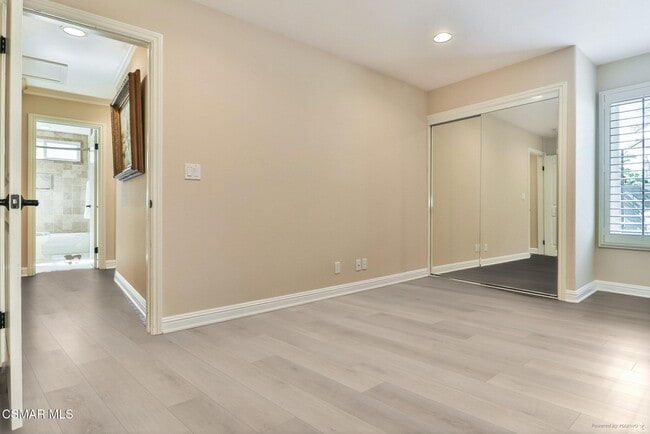 Building Photo - 1714 Sandal Wood Pl
