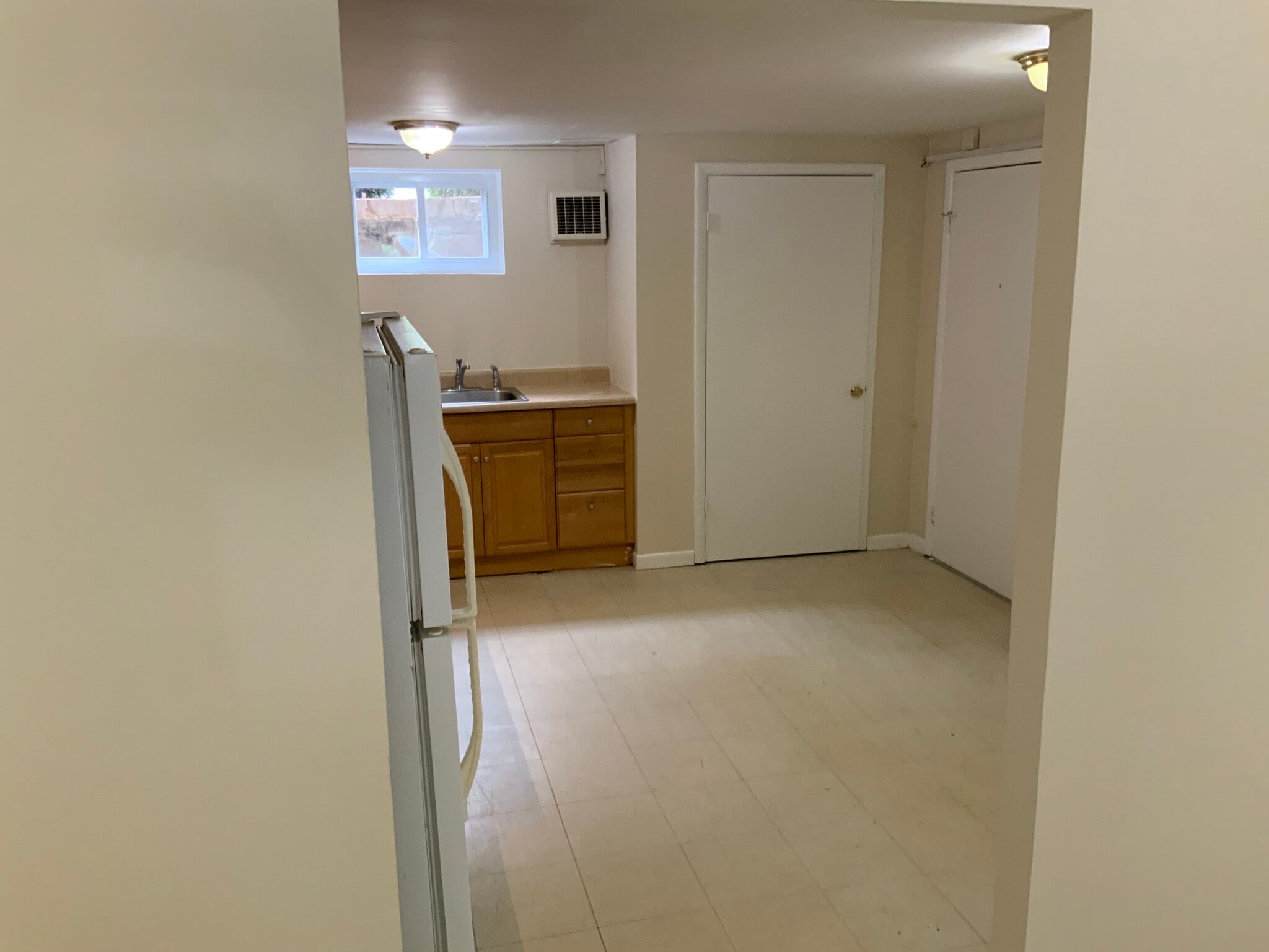 Building Photo - 300 Ketchamtown Rd