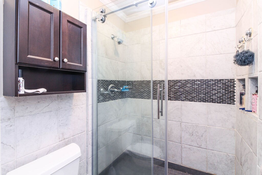 Building Photo - 87 Aileen Dr