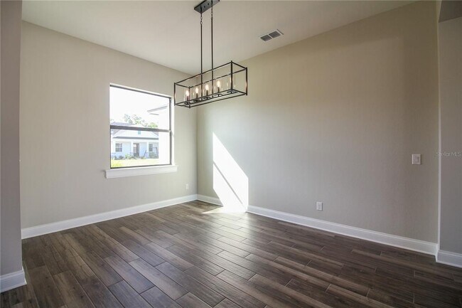 Building Photo - 6962 Treymont Dr