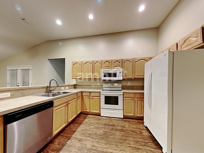 Building Photo - 13994 Fish Eagle Drive East