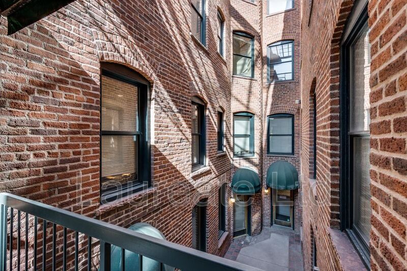 Building Photo - 1490 Lafayette St