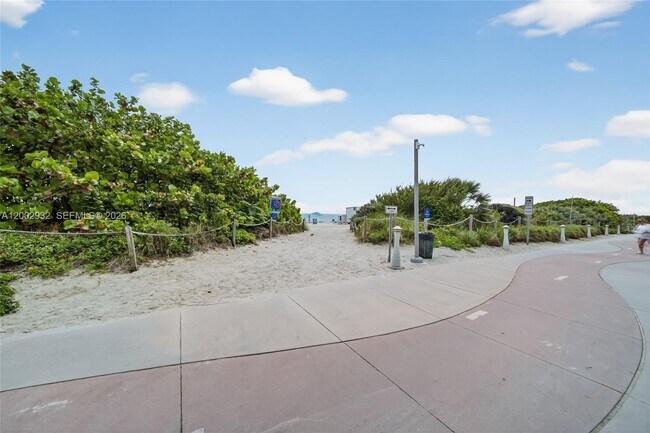 Building Photo - 6767 Collins Ave