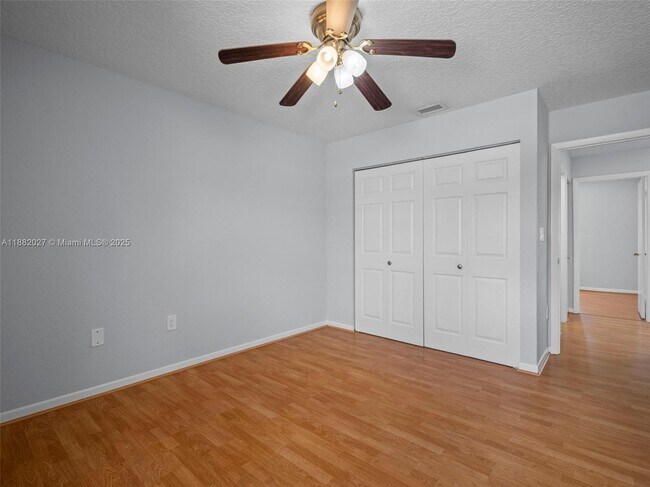 Building Photo - 9908 SW 117th Pl