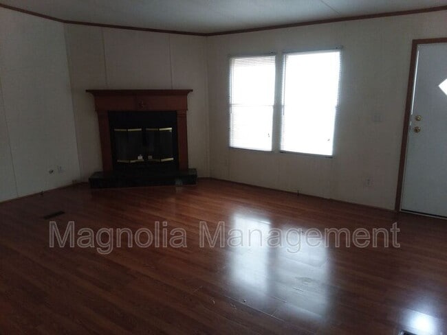 Building Photo - 68 Jamel Ln