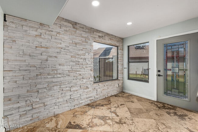 Building Photo - 18653 N 43rd Dr