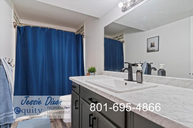 Building Photo - 2355 N 125 W