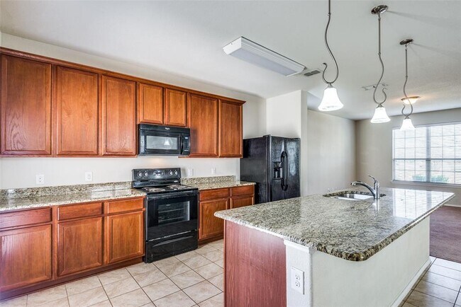 Building Photo - 712 Whitemarsh Dr
