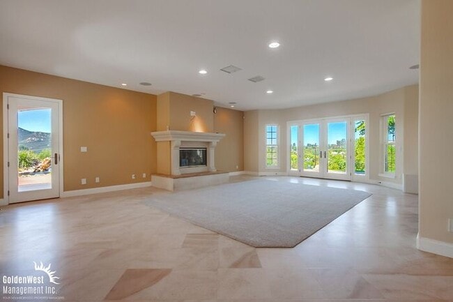 Building Photo - Luxury 4Bdm 4.5Ba Dream Home w/Wine Cellar...