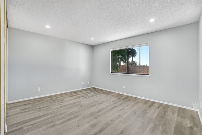 Building Photo - 1721 Viridan Ave