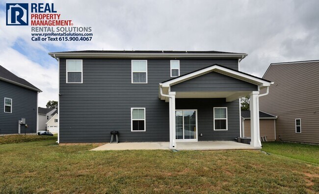 Building Photo - Luxury 4 bd 3.5 bath with office, bonus ro...