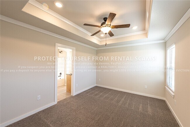 Building Photo - 4491 W Newton Ave