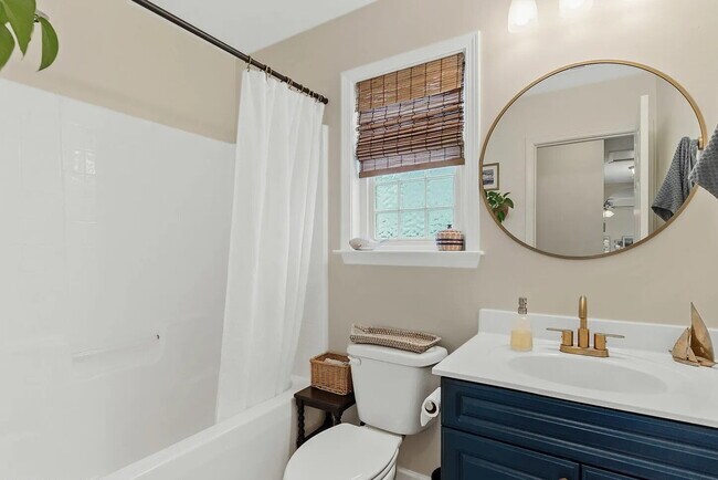 Building Photo - Charming 3-Bedroom Home for Rent in Leland, NC – Large Backyard & Great Amenities!