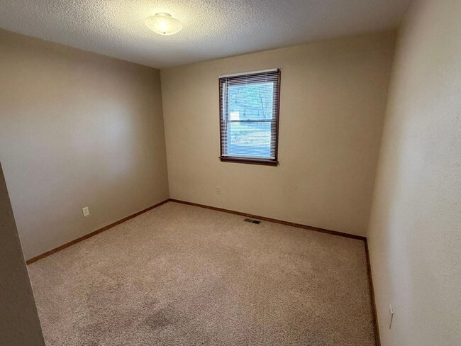 Building Photo - House in Jackson