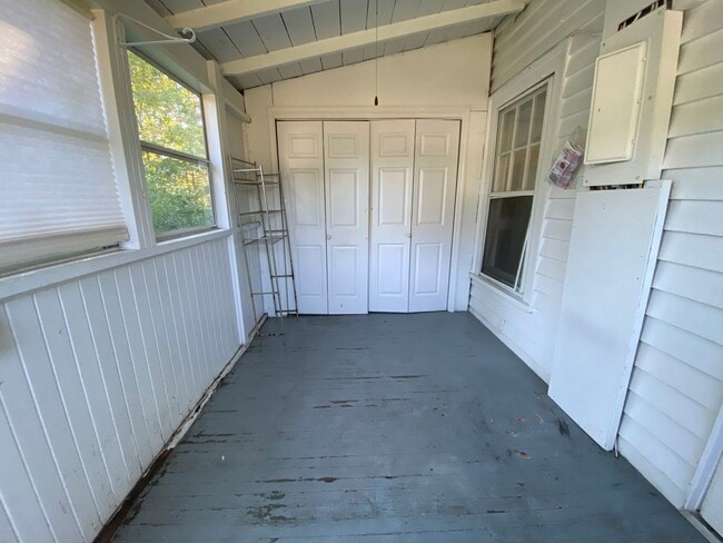 Building Photo - 3 Bedrooms, 1 Bathroom - West Rome House