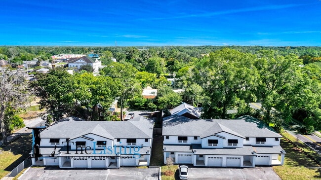 Building Photo - 39 SE 15th Terrace