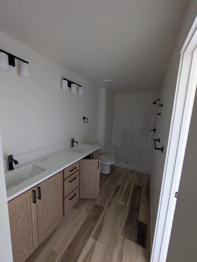 Building Photo - 4707 Highgarden Wy