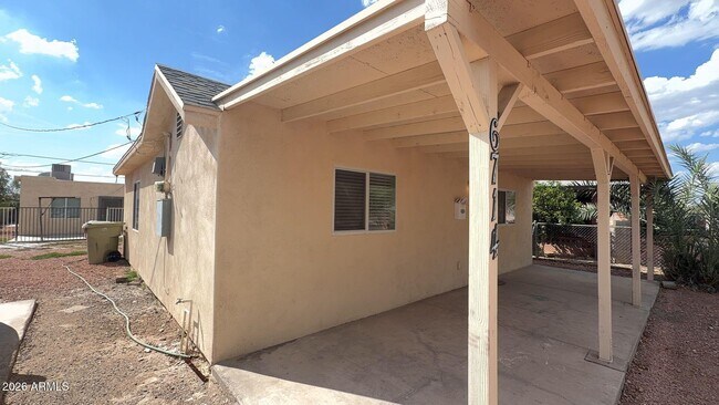 Building Photo - 6714 N 54th Ave