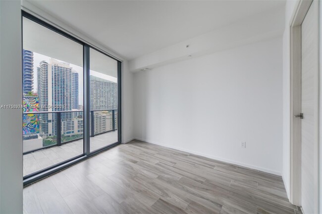 Building Photo - 801 S Miami Ave