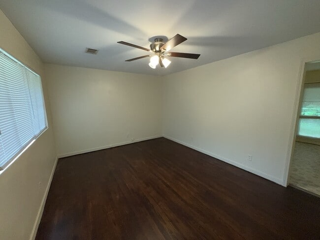 Building Photo - 1444 Maria Dr