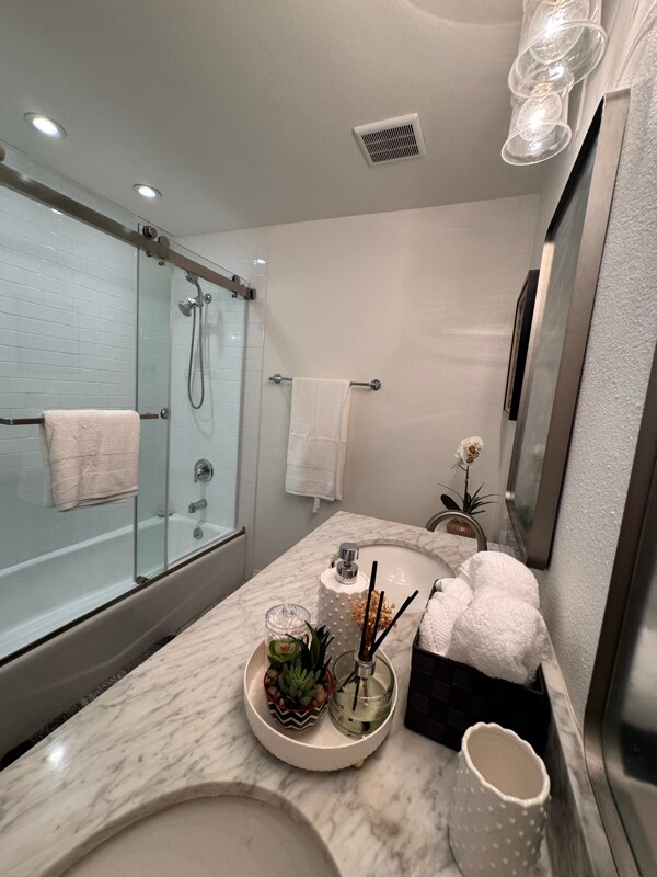 Building Photo - 11686 Mindanao St