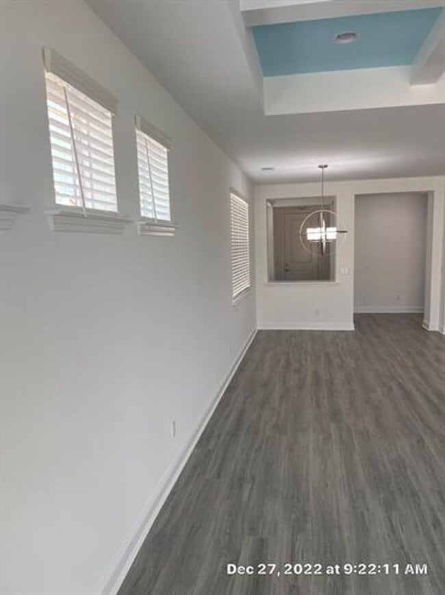 Building Photo - 1696 Shoreside Dr