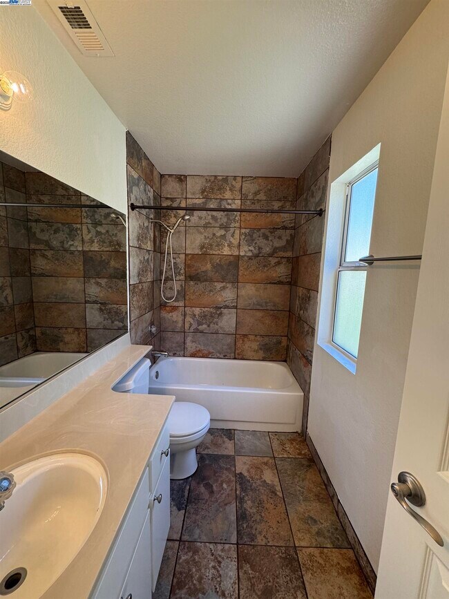 Building Photo - 8145 Mountain View Dr