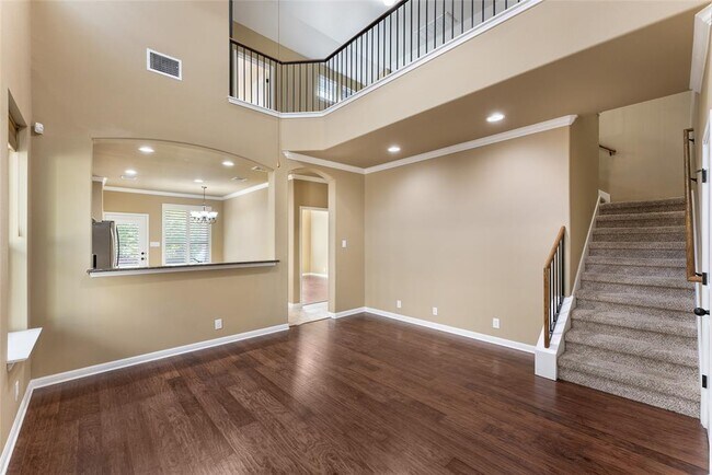 Building Photo - 13400 Briarwick Dr
