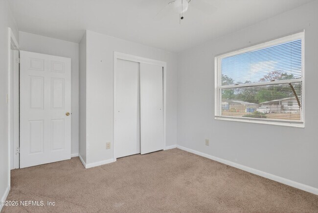 Building Photo - 7248 Stonehurst Rd N