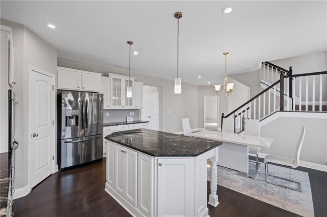 Building Photo - 5153 Elkins Ln
