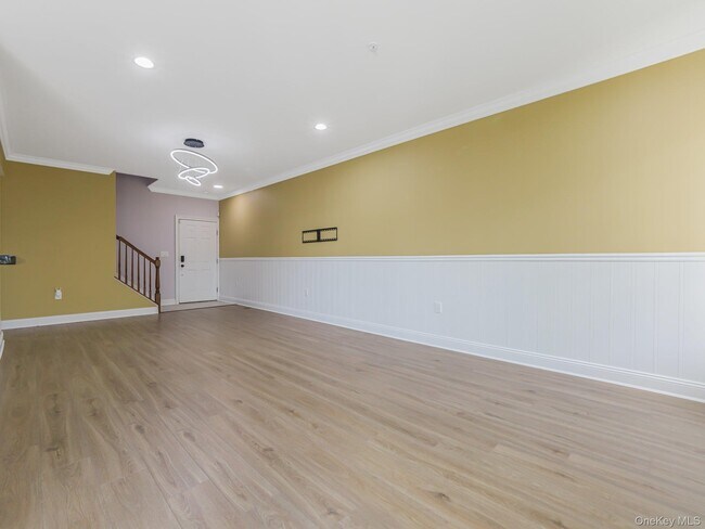 Building Photo - 1115 Balsam Dr