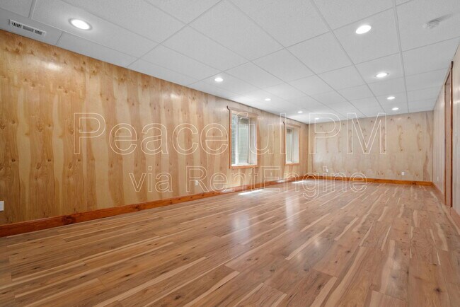 Building Photo - 11066 Becks Bend Ln