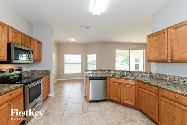 Building Photo - 2472 NW 8th Terrace